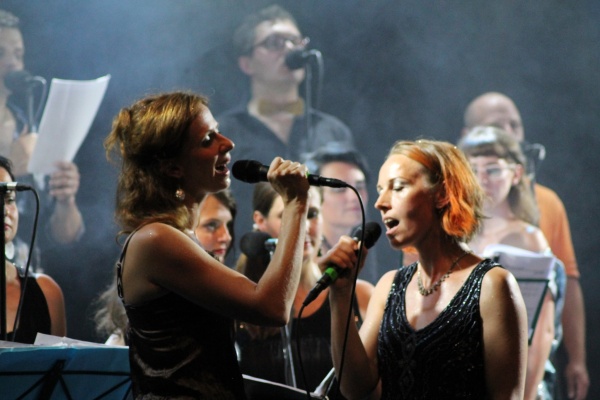 Rhytmic Choir